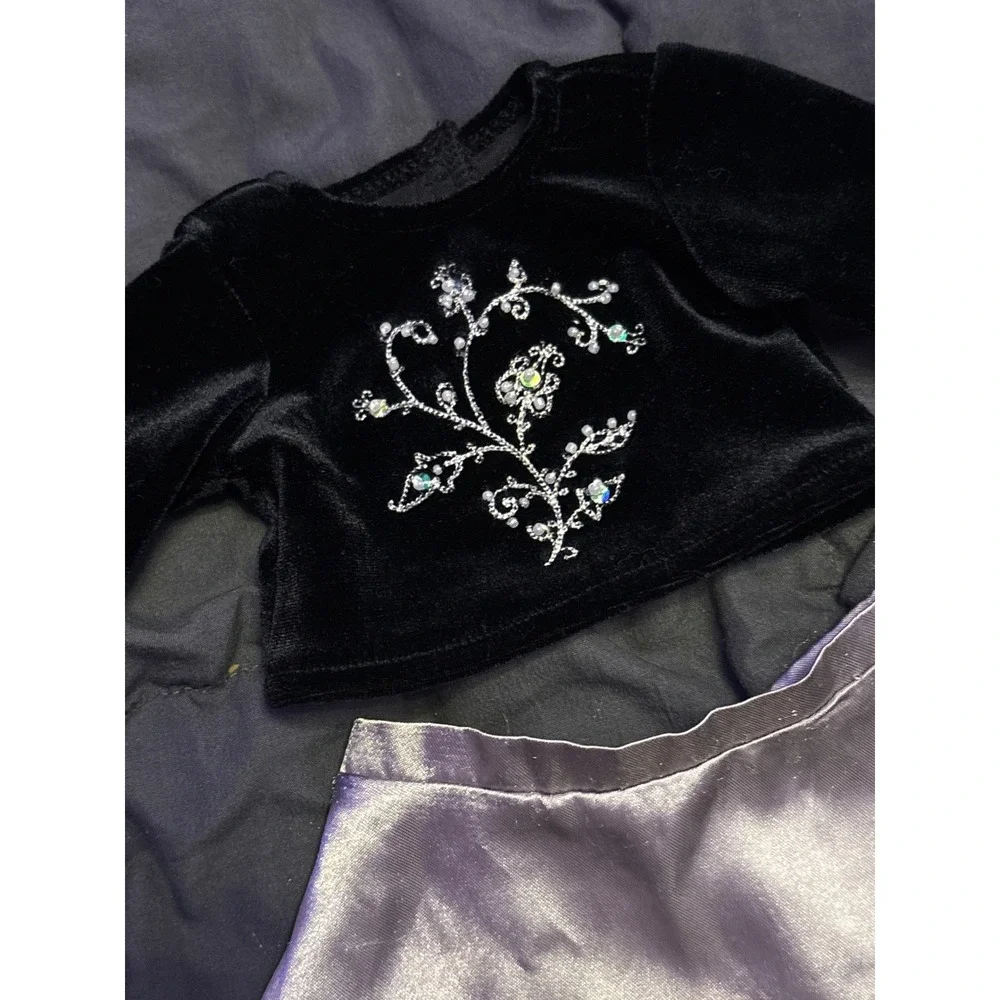 American Girl Pleasant Company Black Velvet Top Silver Satin Skirt 18